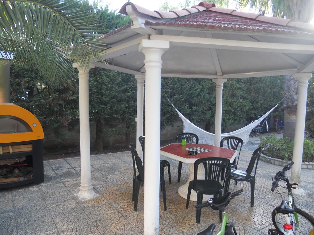 Villa Erry Trani Exterior photo