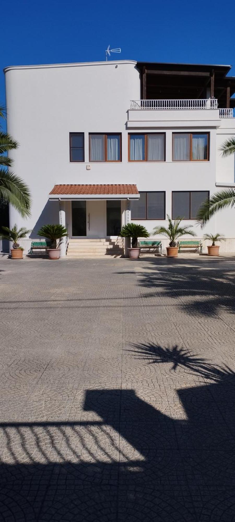 Villa Erry Trani Exterior photo